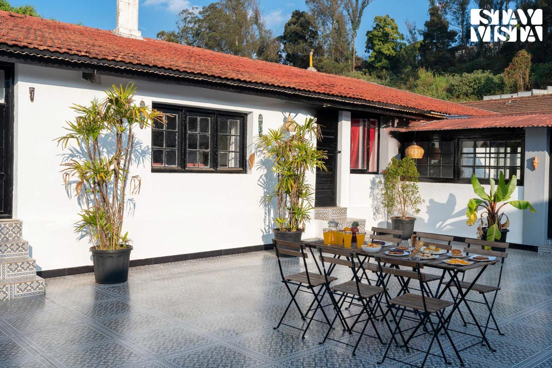 Stayvista At The Alcove With Breakfast & Bbq Grill Ooty Exterior photo